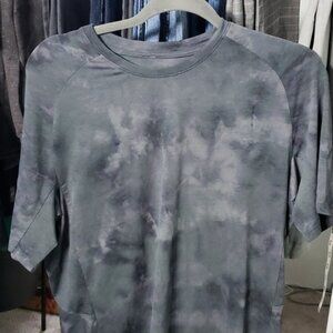 Lululemon mens gray tie dye short sleeve large